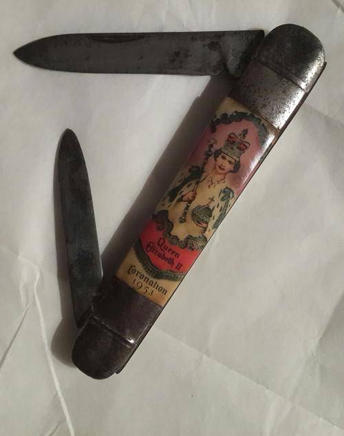 Richards 1953 Queen Elizabeth coronation pocket knife
